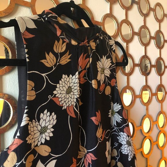 Available - Maeve Floral Print Dressy Tank - Picture 6 of 7